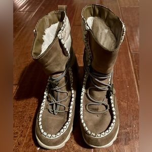 The North Face Women Boots